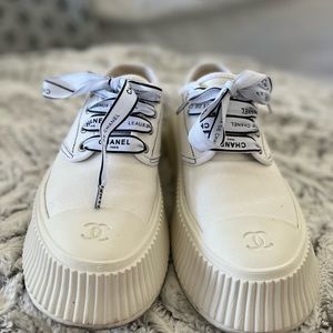 Chanel 37 = 6.5 US fabrics sneakers